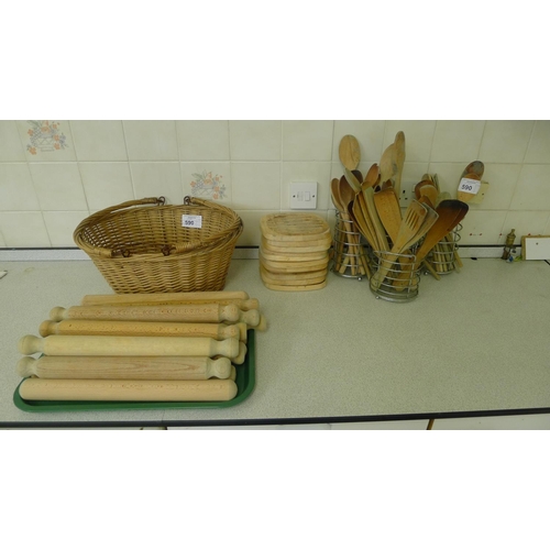 590 - Quantity of miscellaneous wooden rolling pins, wooden spoons and other kitchen wood ware etc