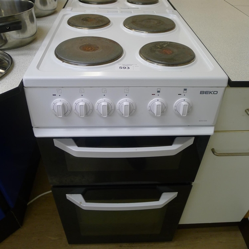 593 - A Beko BD531AW free standing electric cooker