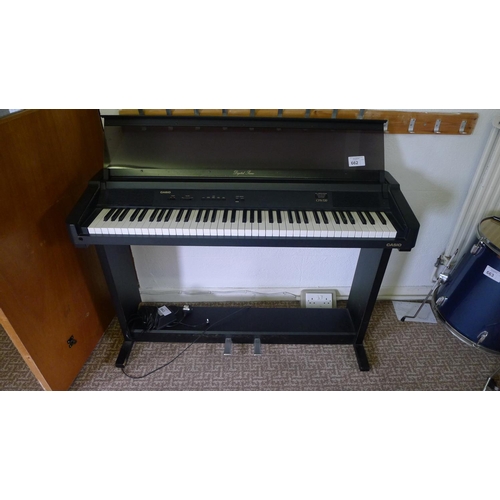 662 - A Casio cps-720 electric digital piano