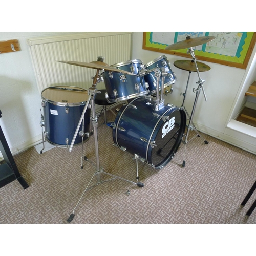 663 - A CB drum kit of 5 drums 3 cymbals