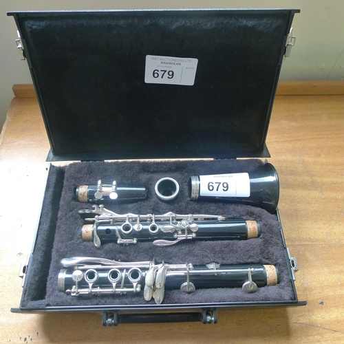 679 - A clarinet with carry case