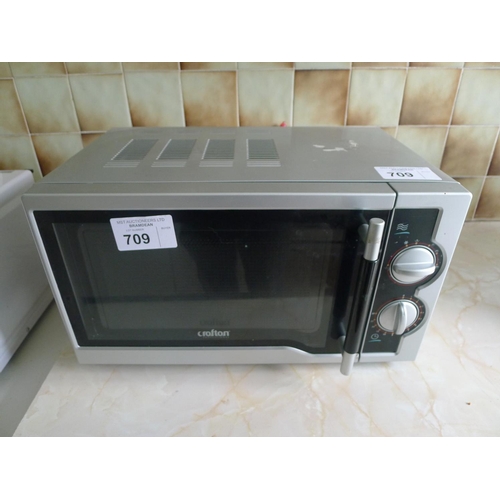 709 - A Crofton microwave oven