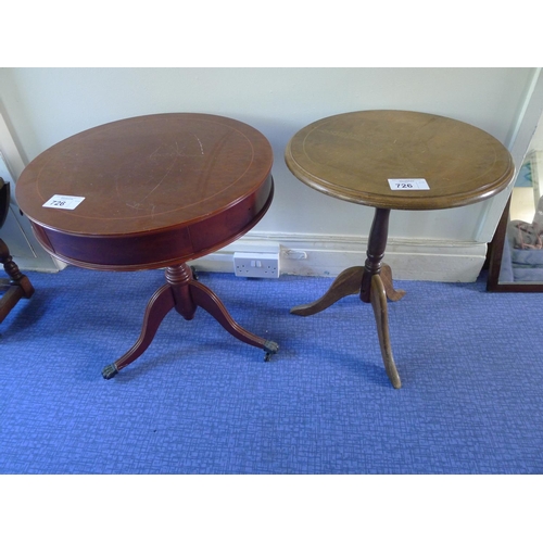 726 - Two circular pedestal tables