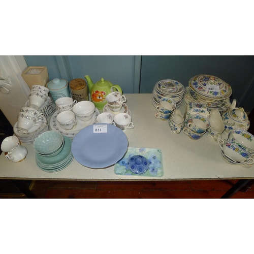 837 - Quantity of miscellaneous decorative teaware and chinaware  etc