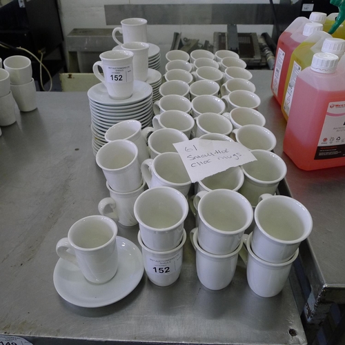 152 - A quantity of approx 61 small hot chocolate mugs / saucers