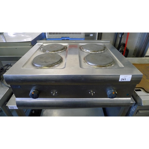 241 - 1 electric table top 4 ring hob by Lincat 240v - Please note that this hob is missing 2 control knob... 