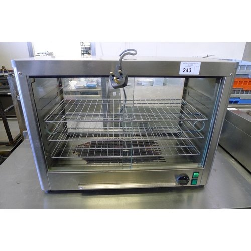 243 - 1 Lincat heated table top display cabinet type LPW/LR-A003, 240v (Trade)