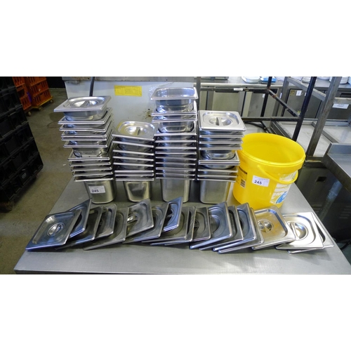 245 - A quantity of approx 40 x stainless steel gastronorms each approx 17cm x 16cm x 15cm high with a qua... 