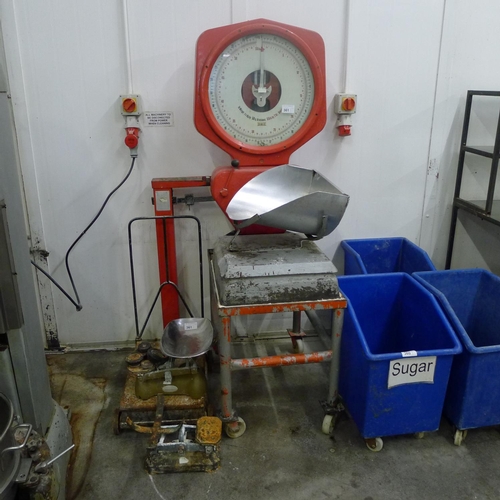 361 - 1 large platform scale on wheeled stand (25kg capacity) and 3 other sets of older style scales with ... 