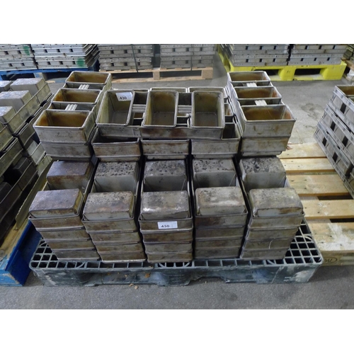 430 - 1 pallet containing 48 sets of 3 bread tins (for 400g loaves)