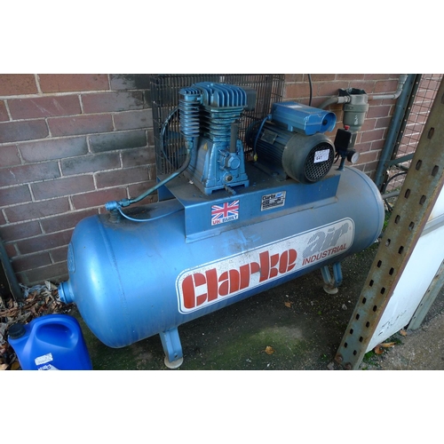 441 - 1 workshop compressor by Clarke Air model XE18/200, YOM  2017,  max working pressure 10.3 bar, 240v ... 