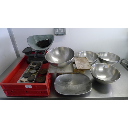 76 - 2 sets of scales, a quantity of various metal weights & 4 stainless steel bowls - The two red plasti... 