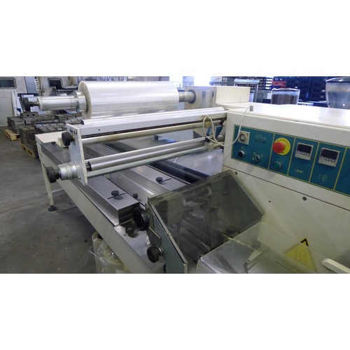 223 - 1 Ilpak Carrera 500M adjustable flow wrapper 3ph, YOM 1999,  approx 390cm long, 115cm deep & 150cm a... 