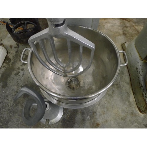 363 - 1 Hobart mixer type M802, 80 quart, 3ph supplied with a stainless steel mixing bowl, a dough hook & ... 