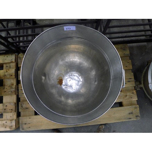 372 - 1 stainless steel mixer bowl with top extension ring diameter approx 55cm / 80 quart