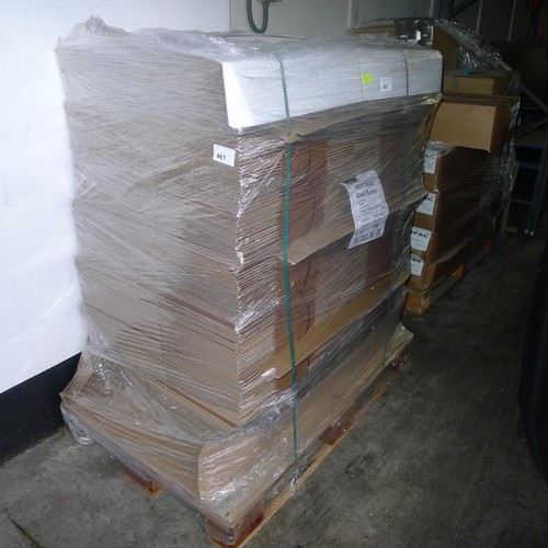 461 - 1 pallet containing a quantity of flat packed cardboard boxes each approx 400mm x 300mm x 200mm