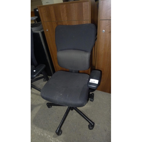 3429 - 1 black upholstered office swivel chair