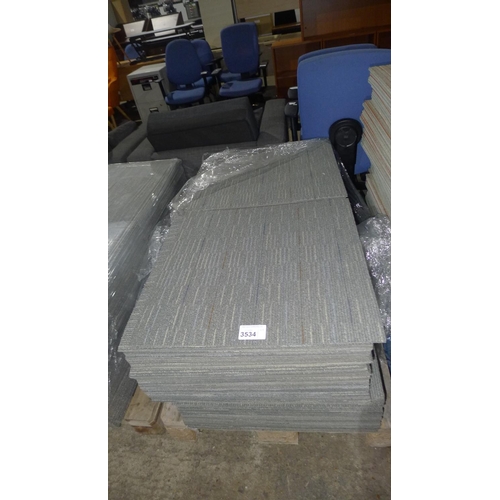 3534 - A quantity of approx 200 grey patterned carpet tiles by Shaw, each tile approx 61cm x 61cm