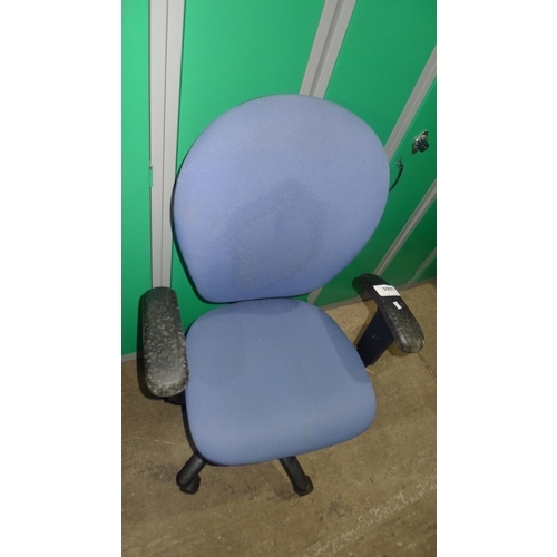 3466 - 1 light blue upholstered office swivel chair