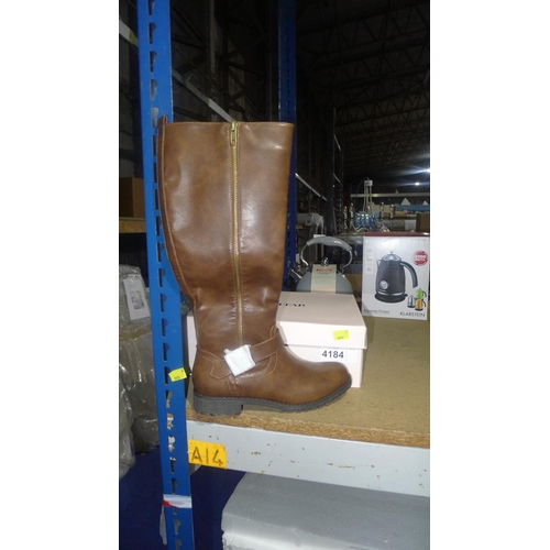 4184 - A pair of Justfab brown Didda flat boots size 7