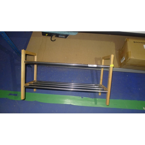 4192 - 1 shoe rack approx 72cm wide