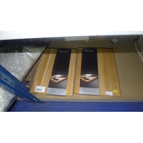 4202 - 2 Robert Welch classic oak chopping boards each approx 38cm x 28cm