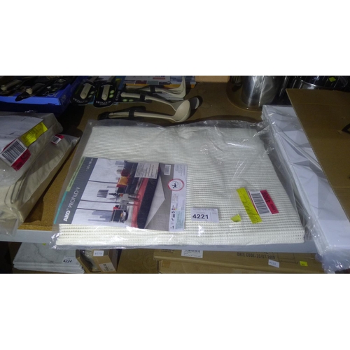 4221 - 1 Ako Profilo V rug / carpet anti slip underlay grid approx 120 x 180cm