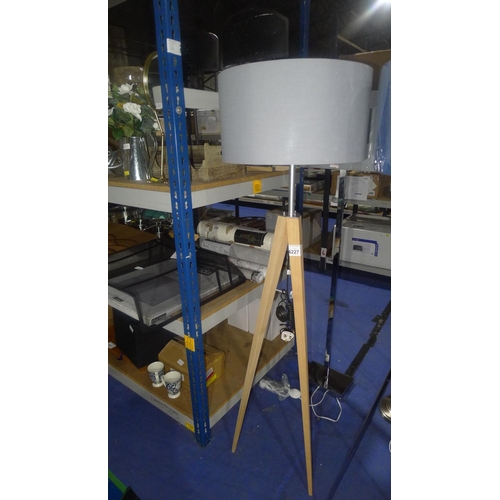 4227 - 1 floor standing wooden tripod lamp with light grey shade 240v - approx 157cm high including shade