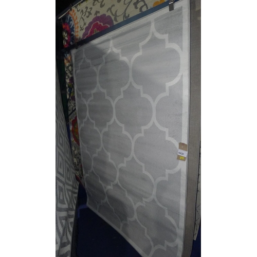 4430 - 1 A2Zrug Trendy rug approx 140cm x 200cm