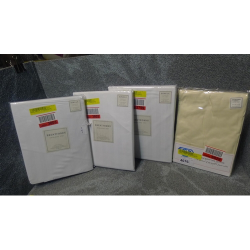 4076 - 4 x various single fitted sheets