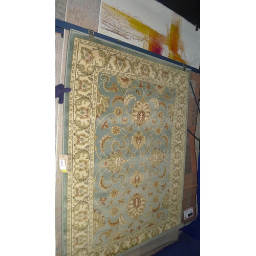 4520 - A traditional style patterned rug approx 120x170cm