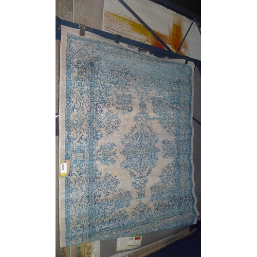 4522 - A blue and grey traditional style rug approx 120x160cm