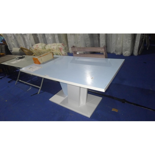 4651 - A white dining table type reidy RRP £376 approx 160x90cm