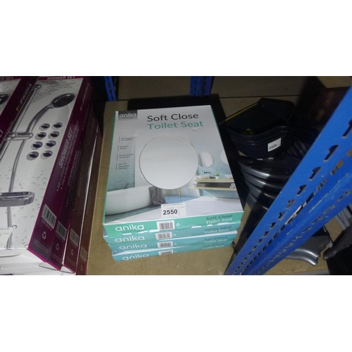 2550 - 4 various Anika toilet seats