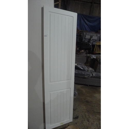 2577 - 2 white built in wardrobe doors each approx 49cm w x 185cm high