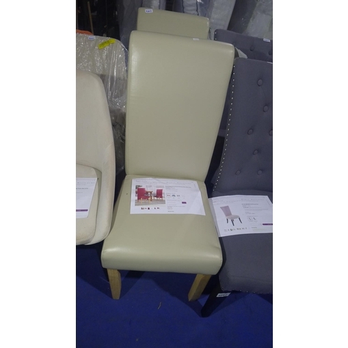 4663 - 2 x cream upholstered dining chairs type Bartlomiej RRP £79