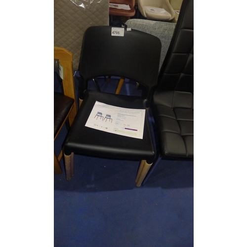 4705 - 2 x stacking chairs type Estrella RRP £98 per pair