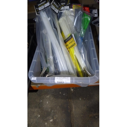 2463 - 1 box containing a quantity of various cable ties