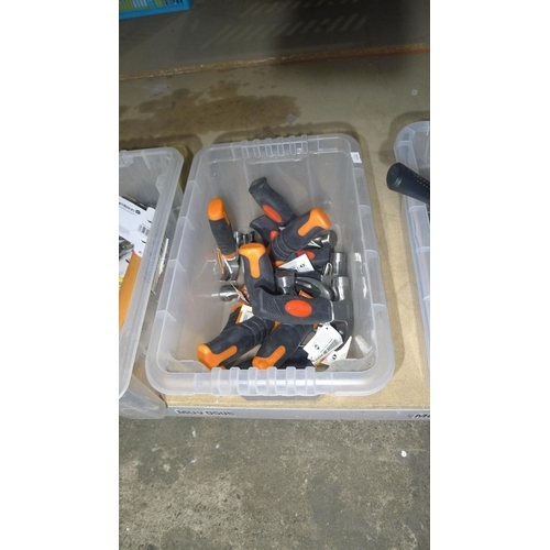 2506 - 1 box containing 12 short handled claw hammers