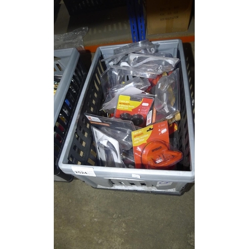 2524 - 1 box containing a quantity of various items including safety goggles, suction cup lifters, hole saw... 