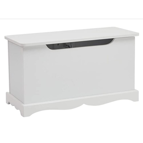 4464 - A small white wooden toy box 32x59x26cm