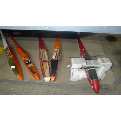 124 - A large quantity approx 10, various model aircraft/large gliders, all require assembly/attention, co... 