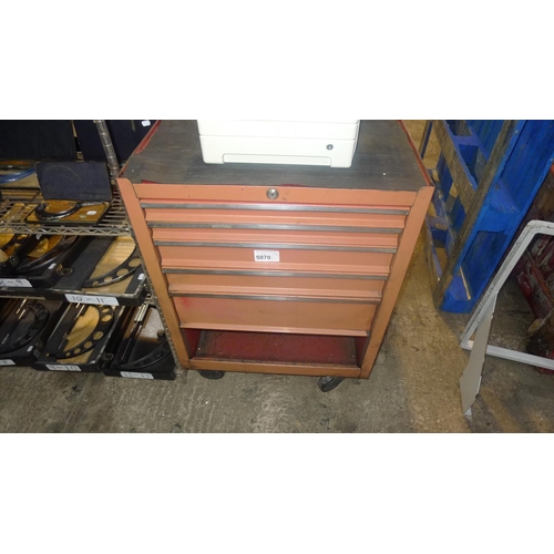 5070 - 1 red metal 5 drawer wheeled tool cabinet approx 67cm w x 46cm d x 90cm high - drawers are unlocked ... 