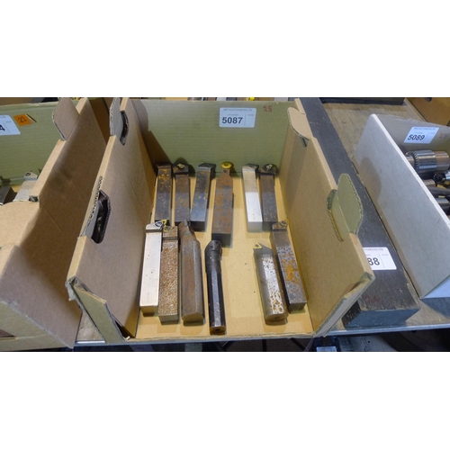 5087 - 1 box containing a quantity of various lathe tools and tips