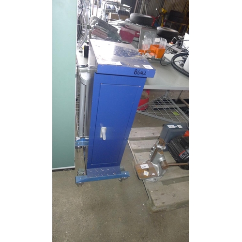 5144 - 1 blue metal wheeled stand with 1 door