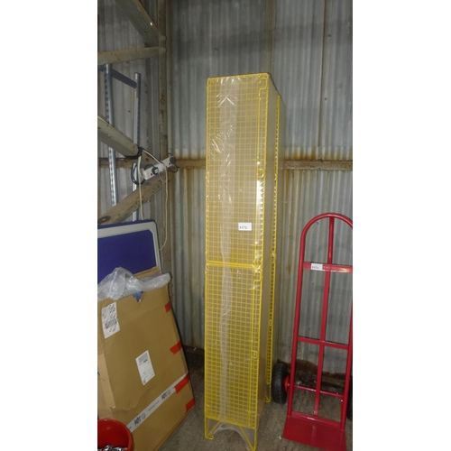 5172 - 2 yellow metal mesh personnel type lockers (padlock type and no padlocks are included)