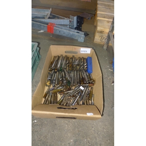 5123 - 1 box containing a quantity of various threading taps