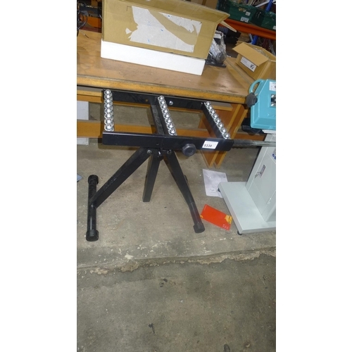 5338 - 1 Jumbo 3 row ball stand RRP £115 (SP016357)