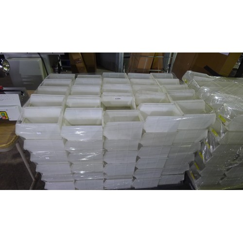 5388 - 1 pallet containing 150 white plastic storage bins / boxes, each one is approx 23cm L x 14.5cm w x 1... 