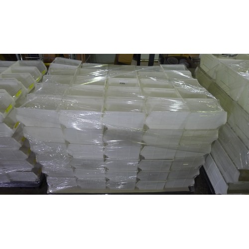 5389 - 1 pallet containing 150 white plastic storage bins / boxes, each one is approx 23cm L x 14.5cm w x 1... 